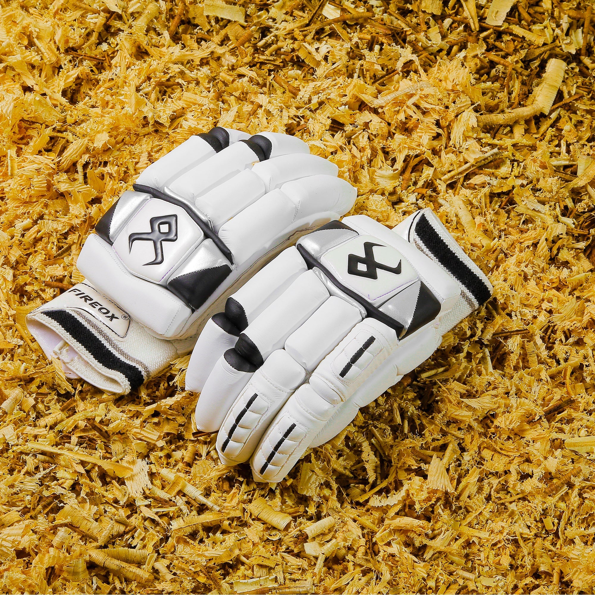 Kalahari HL 100 Cricket Batting Gloves, 2022