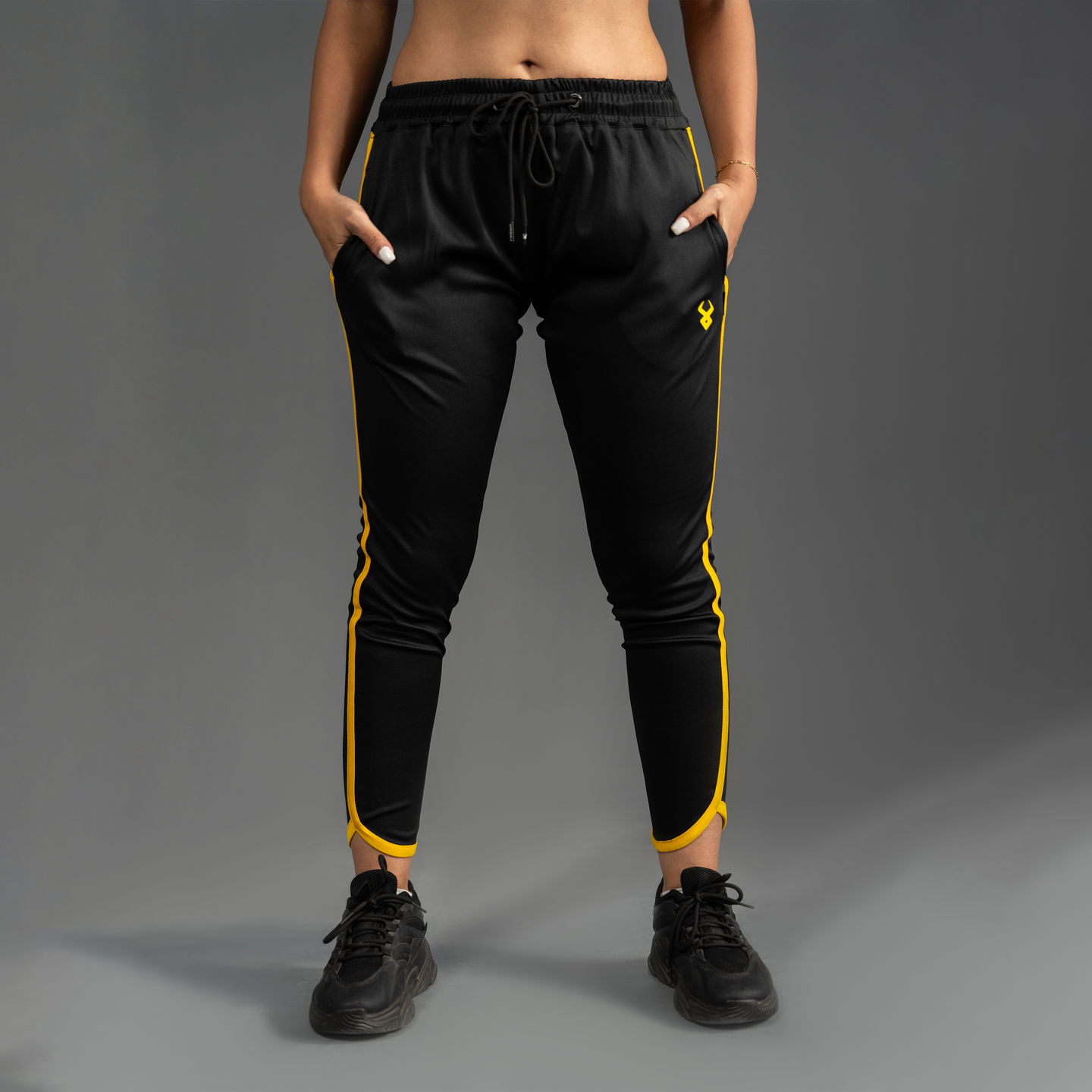 FIREOX Women Activewear Trouser, Black Yellow